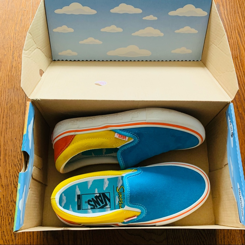 Brand new , never worn Simpson slip On Pro Vans - 5.5 Mens
